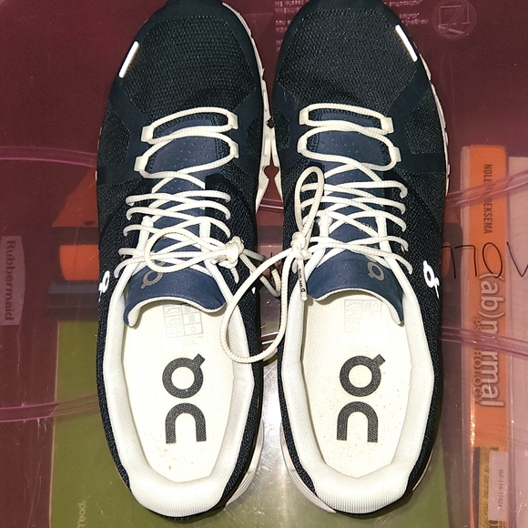 Mens On Cloud " Cloud 5" shoe - Picture 1 of 3